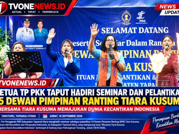 Ketua TP PKK Taput Hadiri Seminar dan Pelantikan 15 Dewan Pimpinan Ranting Tiara Kusuma